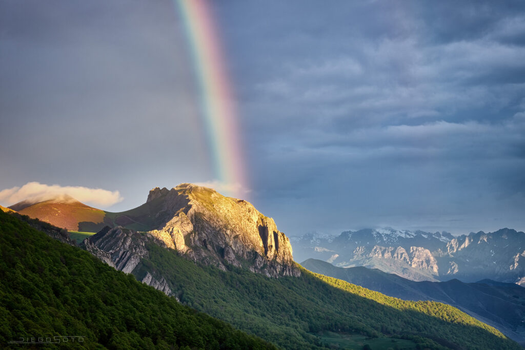 "Los Picos de Europa desde Piedrasluengas", de Diego Soto
